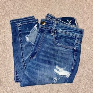 AE High Rise Jeggings 🦅 **RIPPED** American Eagle
